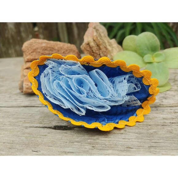 Vintage Traditional Russian Folk Costume Doll Ornament - Picture 6 of 10